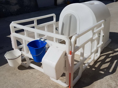 Индивидуальные пластиковые домики для телят от производителя